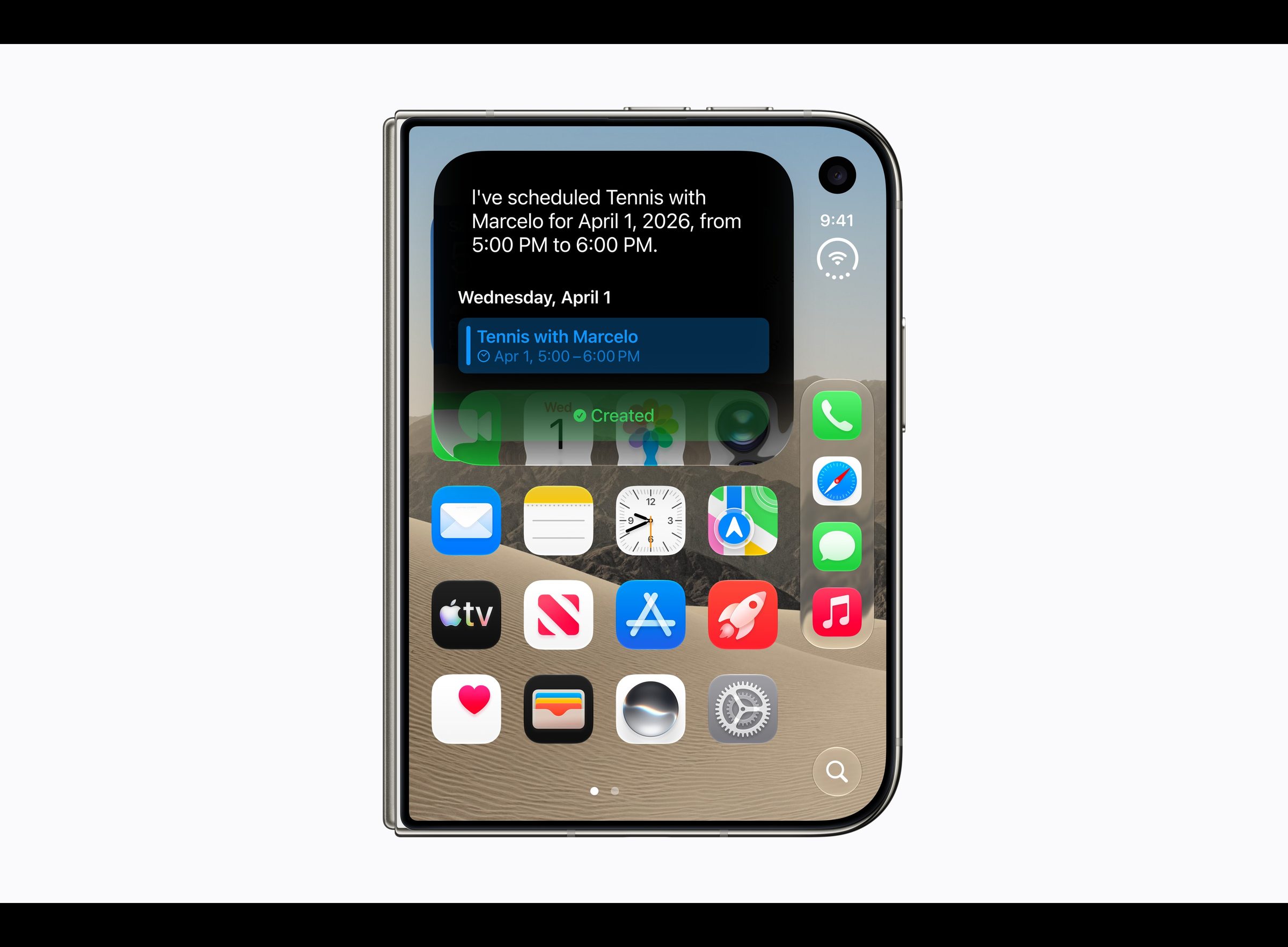 Auf dem Display des iPhone Duo bestätigt Siri AI die Erstellung eines Tennistermins im Kalender.